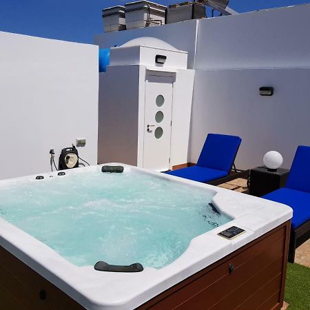 Fantastica Vivienda Familiar Con Jacuzzi Y Sauna Villa ลาสปัลมาส เด กรานคานาเรีย ภายนอก รูปภาพ